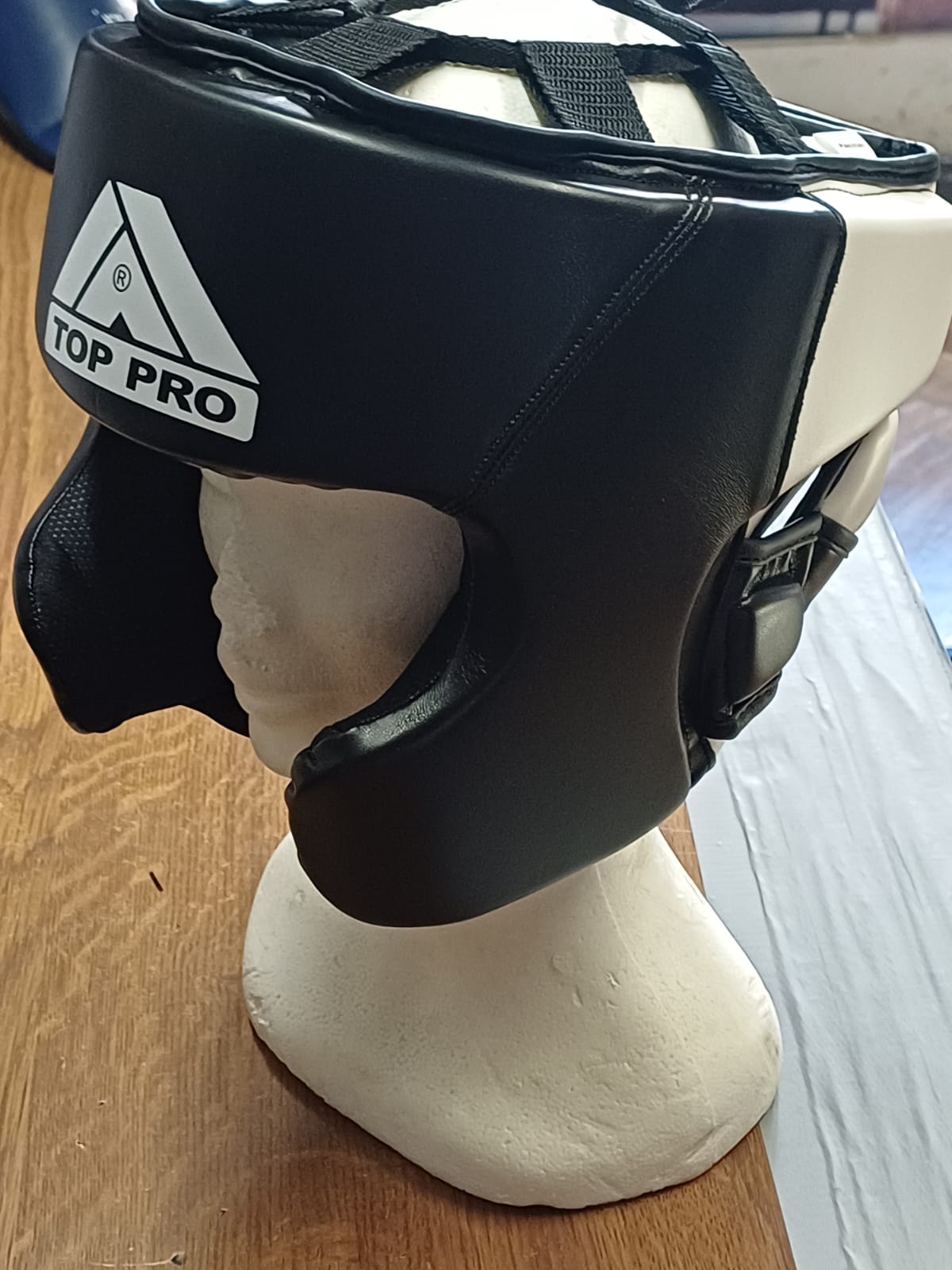 Top Pro Headguard